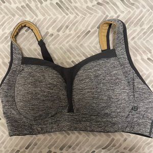 Lululemon 🧘🏻‍♀️ High Support Heathered Grey Sports Bra 34DD With Pads